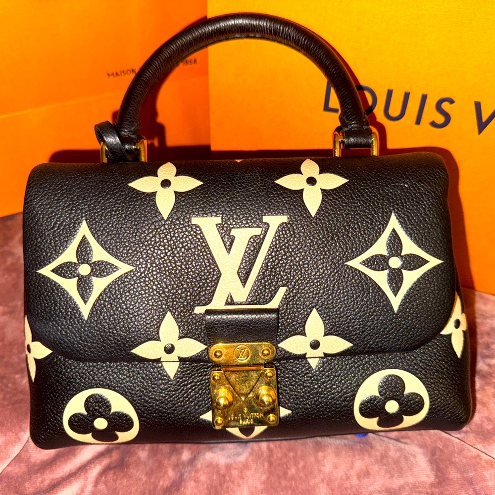 Handbag